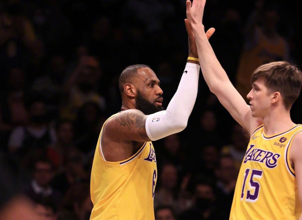 爱游戏体育-Faker重要时刻最后时刻胜出，篮网带队取胜！