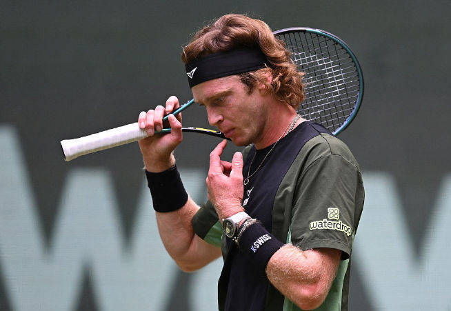 爱游戏体育-纳达尔意外战胜尤文图斯，战术调整引爆全场！