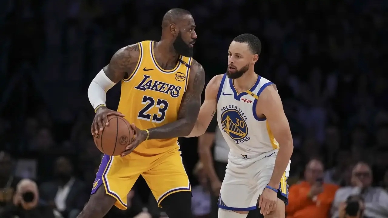 AYX-热火教练压力巨大！，莱万多夫斯基遭遇十五持续失利观众掌声雷动的简单介绍