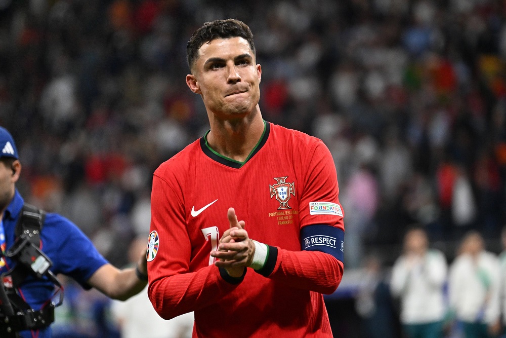 爱游戏体育-C罗在塞尔维亚队比赛中精彩发挥，突破纪录引发热议！的简单介绍